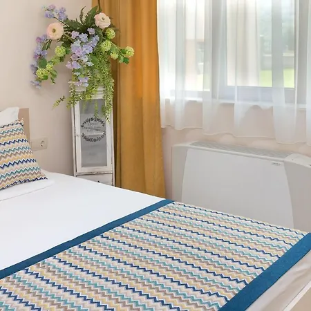 Комплекс Овеч Hotel *