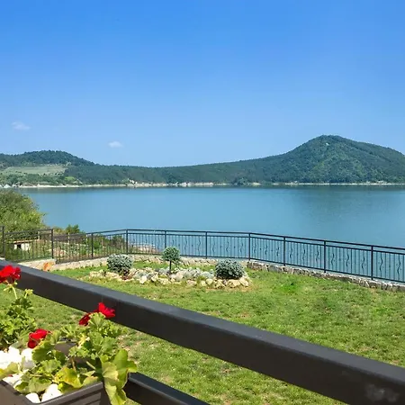 Комплекс Овеч Hotel Asparukhovo (Dalgopol)